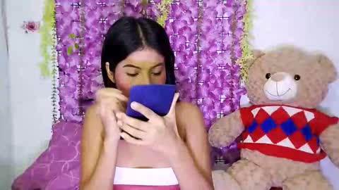 laura_rey_26 online show from 16, 4, 2026