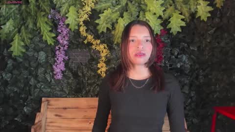 laura_serena online show from 6, 2, 2026