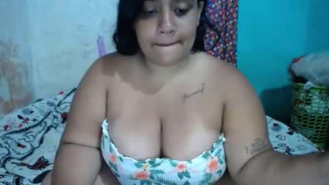 laura_sofia23 online show from 25, 2, 2026