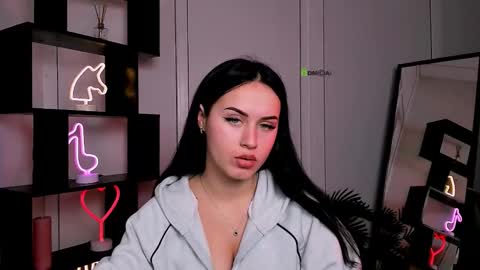 laura_sween online show from 24, 10, 2025