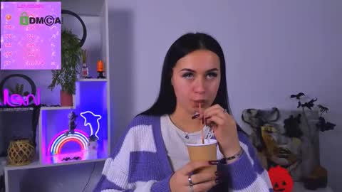 laura_sween online show from 29, 10, 2025