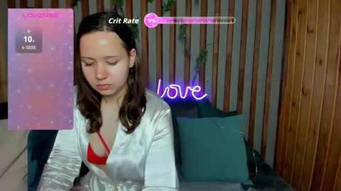 Snapshot of lauraellinss chatting on 22, 9, 2025 Laura online show from 22, 9, 2025