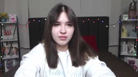 LauraHlot online show from 8, 2, 2025