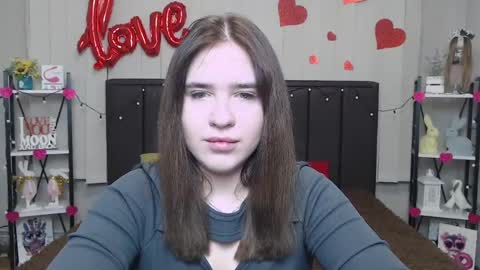 LauraHlot online show from 22, 2, 2025