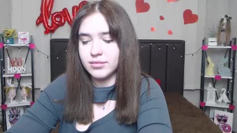 LauraHlot online show from 22, 2, 2025