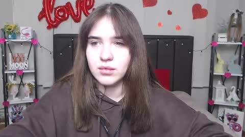 LauraHlot online show from 25, 2, 2025