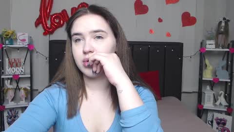 LauraHlot online show from 26, 2, 2025