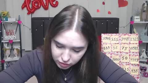 LauraHlot online show from 12, 3, 2025