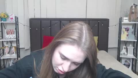 LauraHlot online show from 7, 10, 2025
