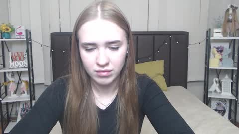 LauraHlot online show from 15, 10, 2025
