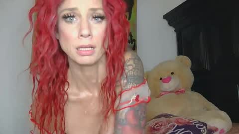 Lilian Banks online show from 12, 11, 2025