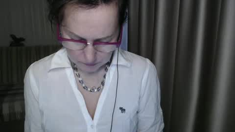 Lauraoven1 online show from 12, 3, 2025