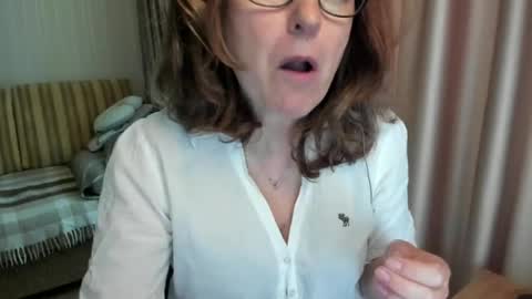 Lauraoven1 online show from 25, 5, 2026