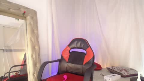 Snapshot of laurasofia45 chatting on 24, 6, 2026 Laura Sofia online show from 24, 6, 2026