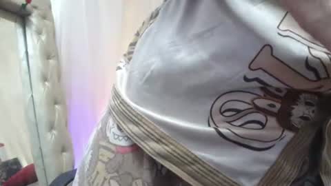 Snapshot of laurasofia45 chatting on 12, 7, 2026 Laura Sofia online show from 12, 7, 2026