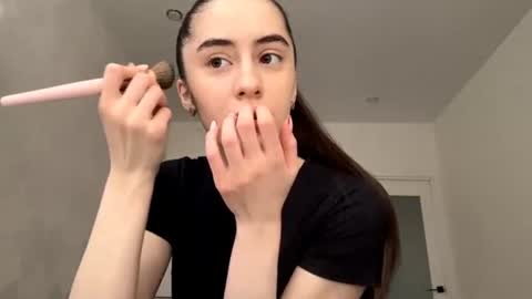 laurenadupuy online show from 15, 6, 2026