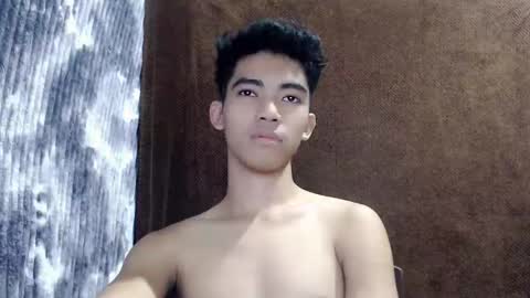 Snapshot of laurence_cuttieguyhere chatting on 5, 5, 2026 laurence_cuttieguyhere online show from 5, 5, 2026