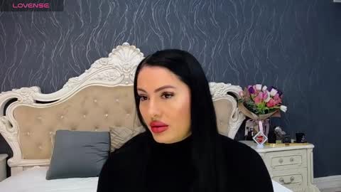 Snapshot of laurenjenssen chatting on 4, 3, 2025 Laura online show from 4, 3, 2025