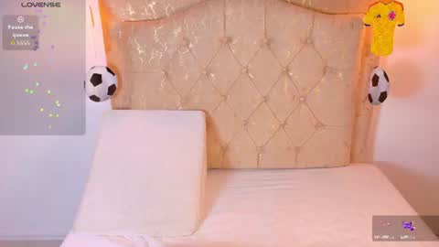 Snapshot of laurenn_smitth chatting on 17, 6, 2026 laurenn_smitth online show from 17, 6, 2026