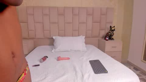 Snapshot of laurensnow1_ chatting on 16, 9, 2025 Lauren online show from 16, 9, 2025