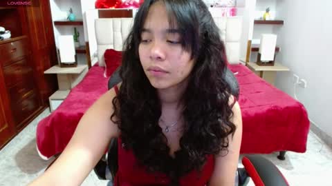 laurent online show from 18, 2, 2025