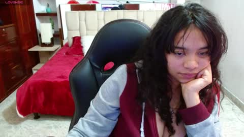 laurent online show from 4, 3, 2025