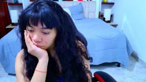 laurent online show from 6, 11, 2025