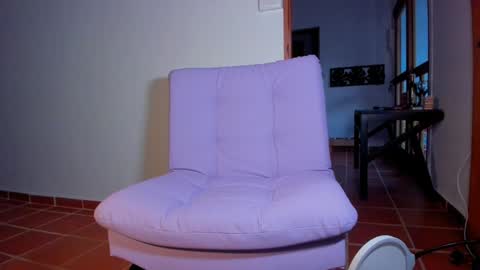 Lucie  online show from 30, 1, 2025