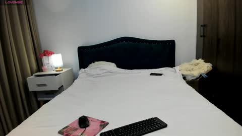 daniela angel     online show from 8, 3, 2025