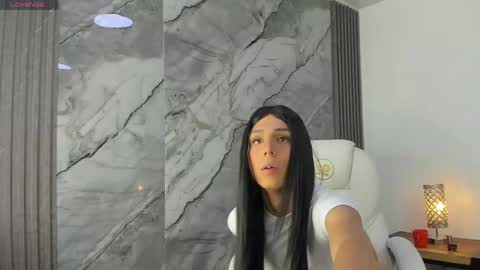 Snapshot of laurent_moore chatting on 26, 5, 2026 Laurent online show from 26, 5, 2026