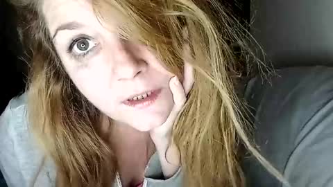 lauriehotxxx online show from 5, 2, 2025