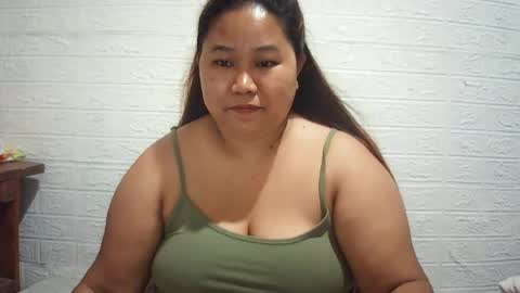 Snapshot of lavalyn214 chatting on 12, 6, 2026 lavalyn214 online show from 12, 6, 2026