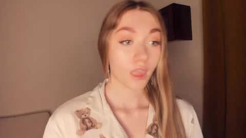 Snapshot of laviniahoutz chatting on 24, 5, 2026 Jane online show from 24, 5, 2026
