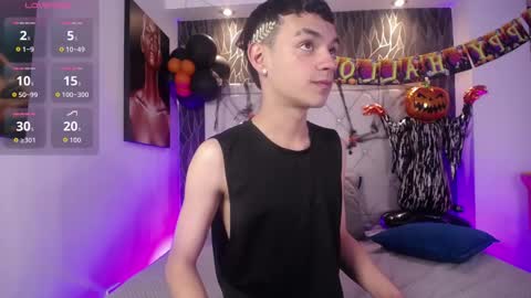 Snapshot of lawford_mike chatting on 30, 10, 2025 Mike online show from 30, 10, 2025