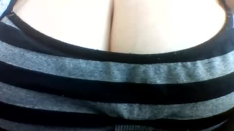 Snapshot of layannalea chatting on 31, 7, 2026 layannalea online show from 31, 7, 2026