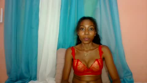 Snapshot of layannek chatting on 26, 6, 2026 layannek online show from 26, 6, 2026