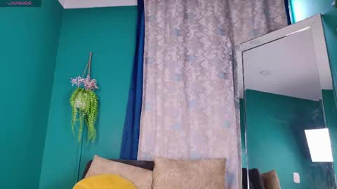 Snapshot of layla_17 chatting on 5, 5, 2026 layla_17 online show from 5, 5, 2026