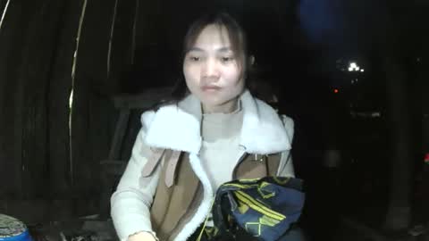 layla_999 online show from 5, 3, 2026