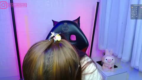 Layla online show from 19, 2, 2025