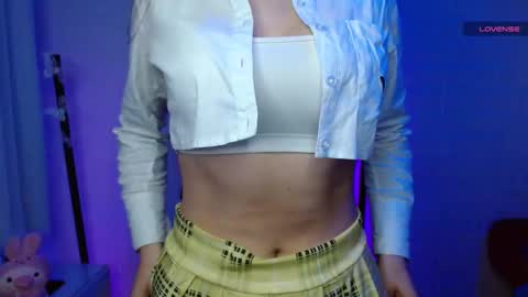 Layla online show from 23, 2, 2025