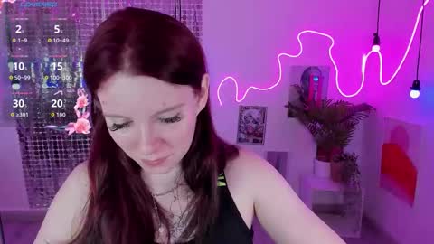 Snapshot of layla_glam chatting on 10, 10, 2025 layla_glam online show from 10, 10, 2025