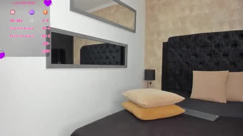 Layla Mackenzie  online show from 16, 3, 2026