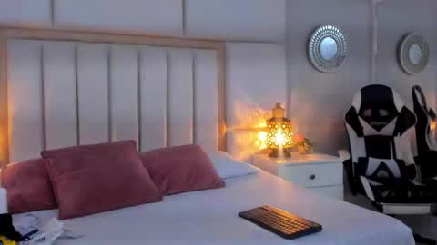 Snapshot of laylaadoll_ chatting on 1, 6, 2026 Lau online show from 1, 6, 2026