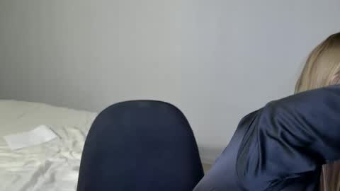 Snapshot of laylapretty001 chatting on 3, 1, 2025 LaylaPretty001 online show from 3, 1, 2025