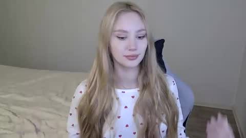 Snapshot of laylapretty001 chatting on 3, 2, 2026 LaylaPretty001 online show from 3, 2, 2026