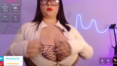 Snapshot of layna_cold chatting on 14, 7, 2026 Vannessa online show from 14, 7, 2026
