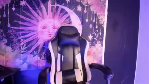 Snapshot of layra_66 chatting on 3, 7, 2026 layra_66 online show from 3, 7, 2026