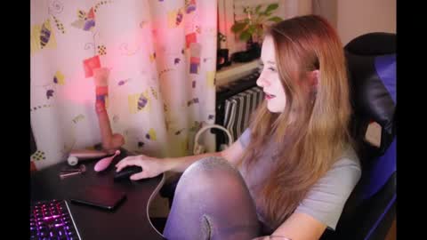 lazy_dazzy online show from 8, 1, 2025