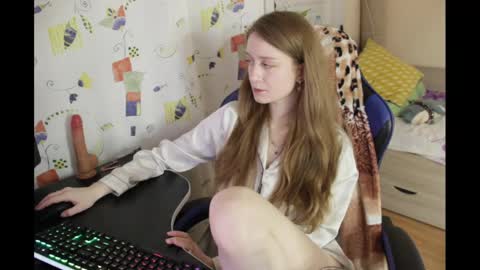 lazy_dazzy online show from 1, 3, 2025