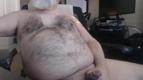 Snapshot of lazycub chatting on 2, 10, 2025 Lazy online show from 2, 10, 2025